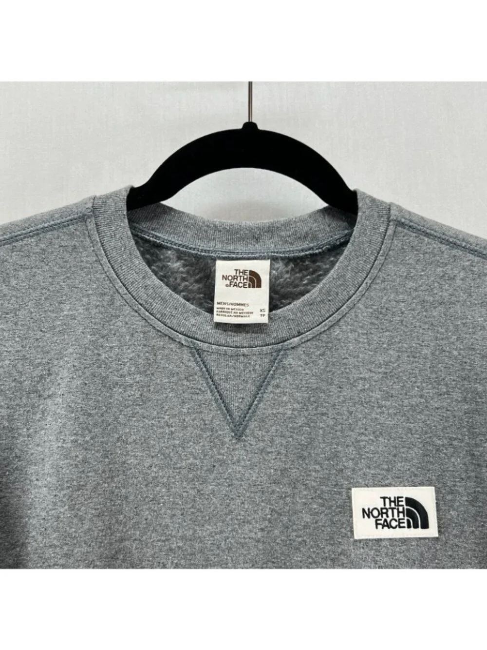 The North Face Heritage Patch Sweatshirt Mens XS Fleece Crew Neck Pullover Gray